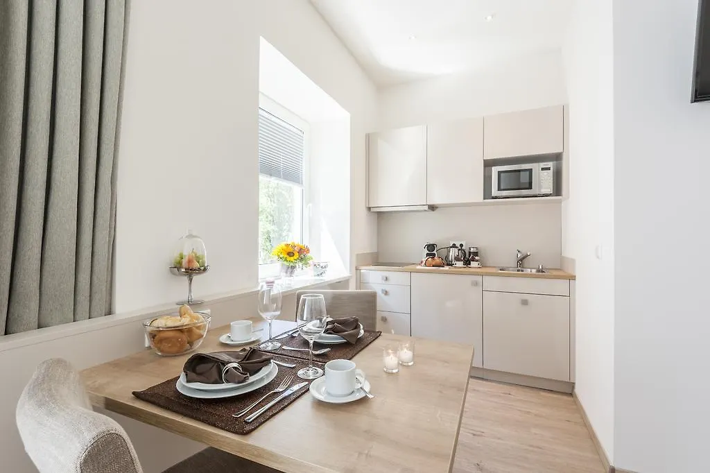 Onebavariahomes Munich 4*,
