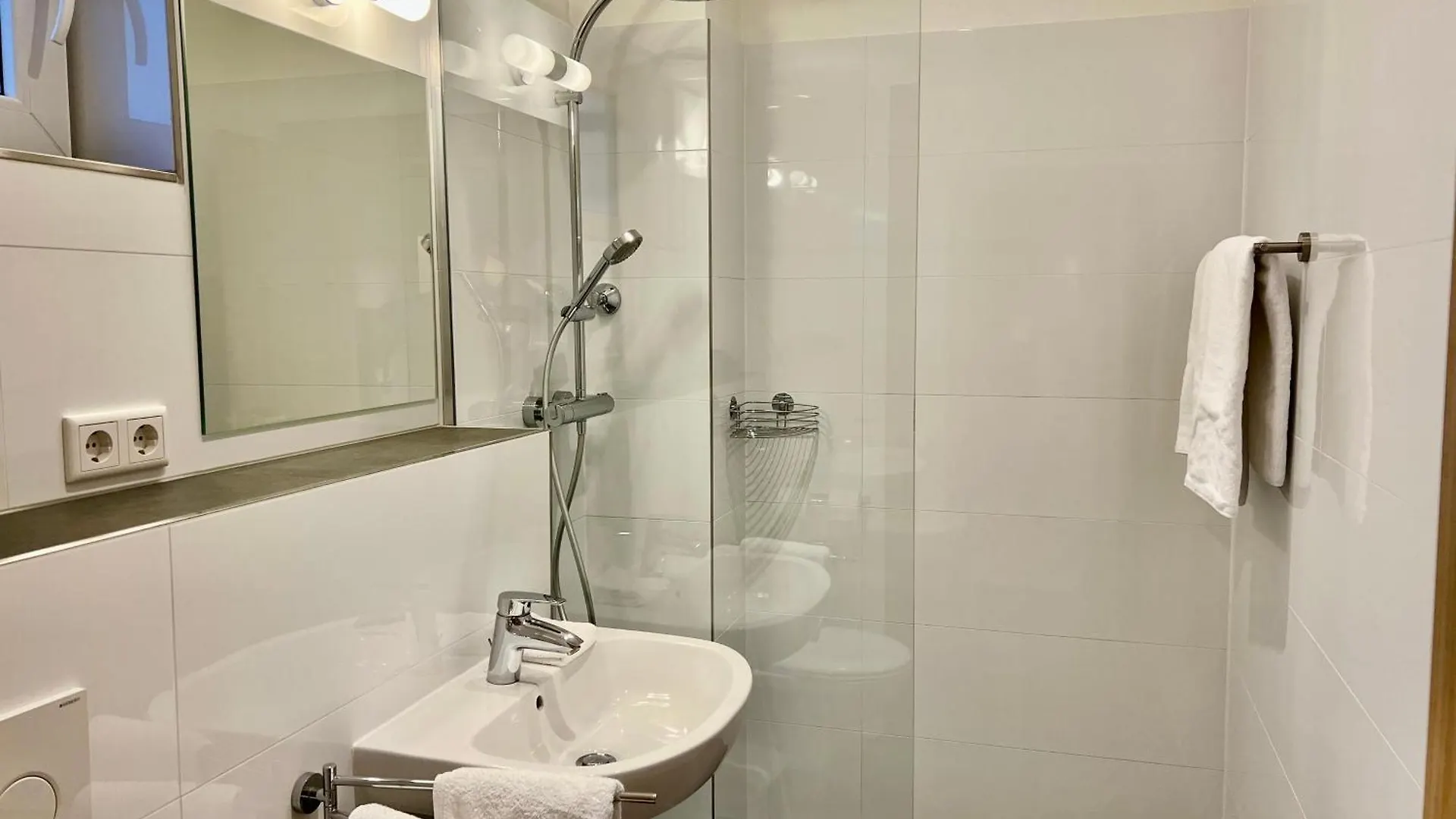 Onebavariahomes München 4*,